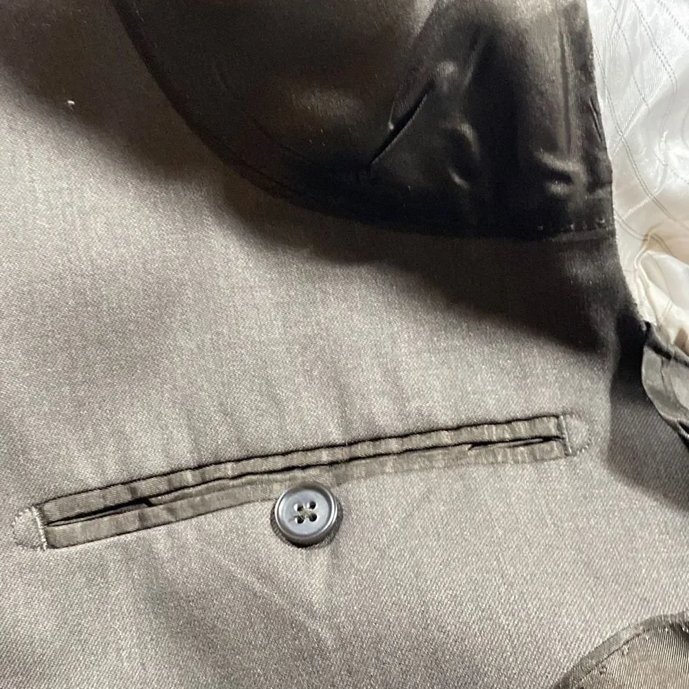 Banana Republic Men's 2 Button Blazer Sport Coat V-Neck Long Sleeve Brown Size 4